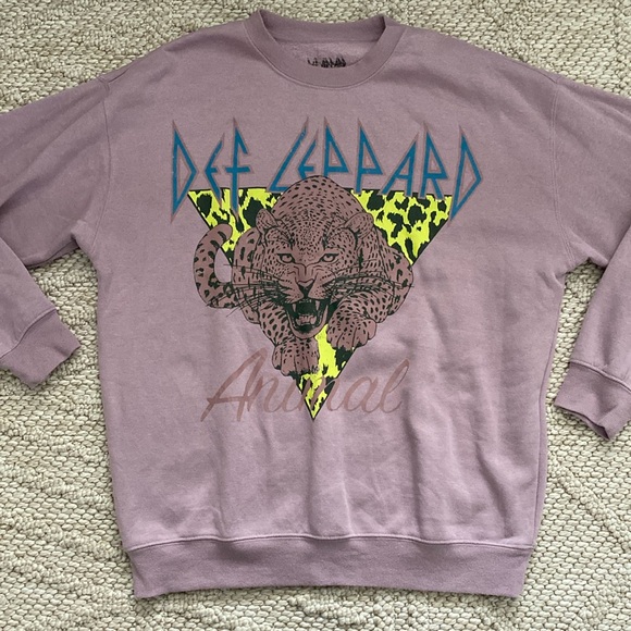 Marshalls Tops - Def Leppard sweatshirt size large
